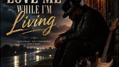 King Terryo - Love Me While I’m Living