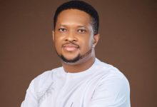 Lawrence Oyor - 7 Eyes 7 Wings 7 Scrolls (Live)