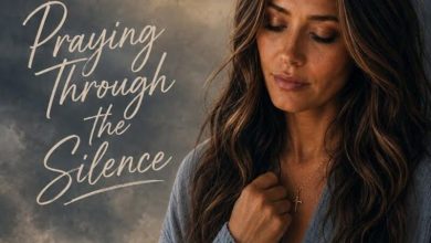 Sadie Barlow - Praying Through The Silence