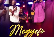 Victor Afari - Megyefo Ft. Uncle Ato